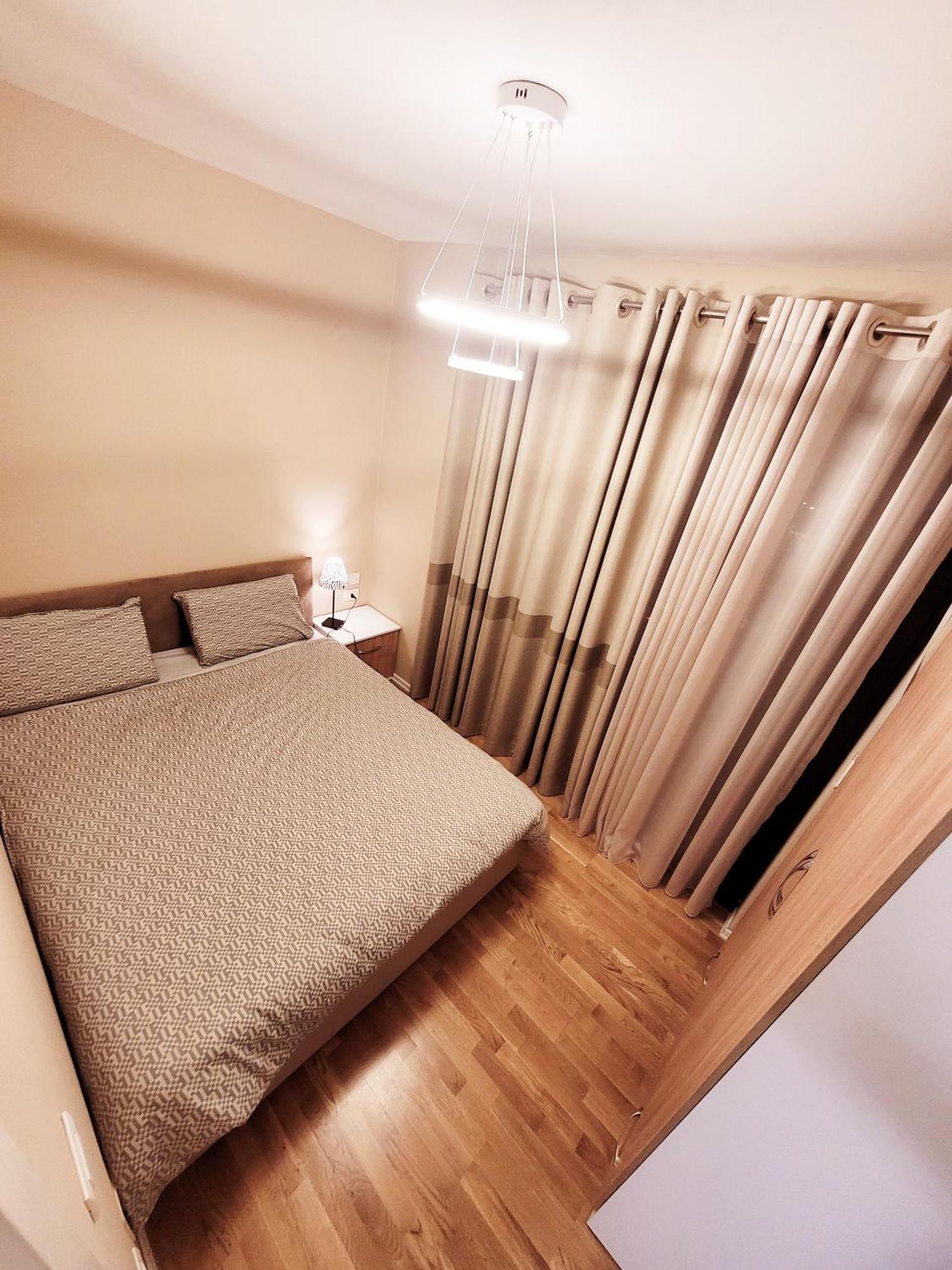 Sui' Apartment Tirana Esterno foto